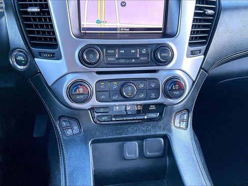 Used 2019 GMC Yukon SLT w/ Graphite Performance Edition image 11