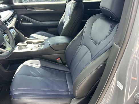 Certified 2026 INFINITI QX60 Sport w/ Dark Cargo Package AWD/4WD image 16