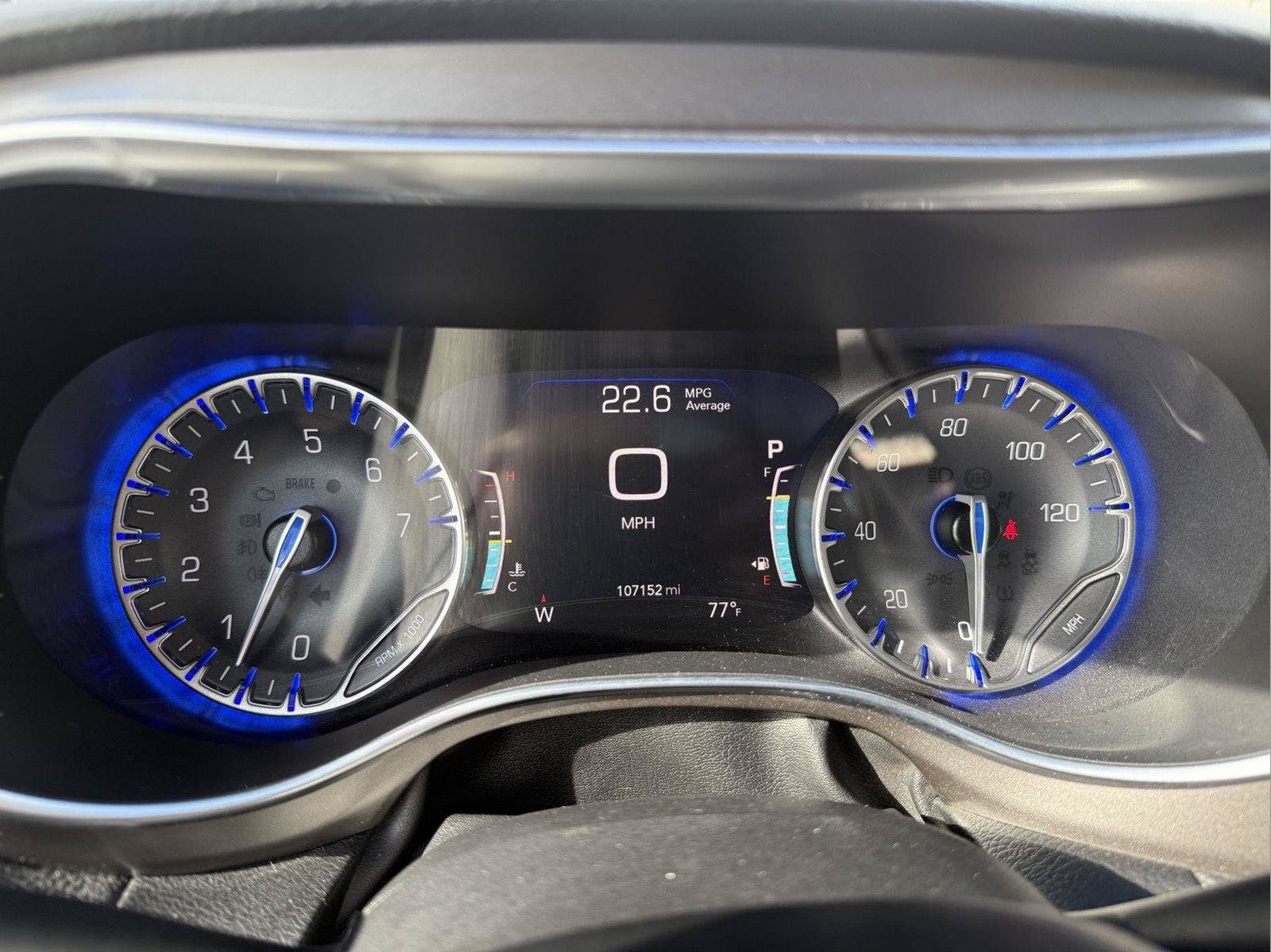 Used 2019 Chrysler Pacifica Limited FWD image 11