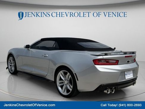 Used 2017 Chevrolet Camaro SS RWD image 7