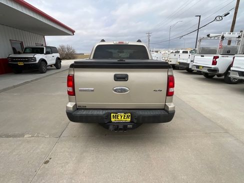 Used 2007 Ford Explorer Sport Trac XLT image 7