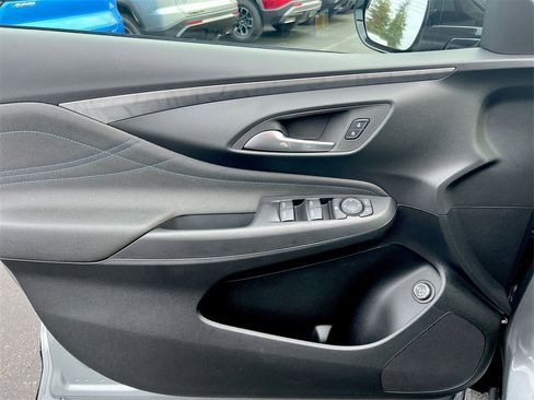 New 2026 Buick Envista Sport Touring image 19