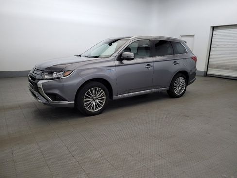 Used 2019 Mitsubishi Outlander SEL AWD/4WD image 2
