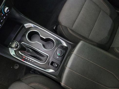 Used 2019 Chevrolet Traverse LT FWD image 26