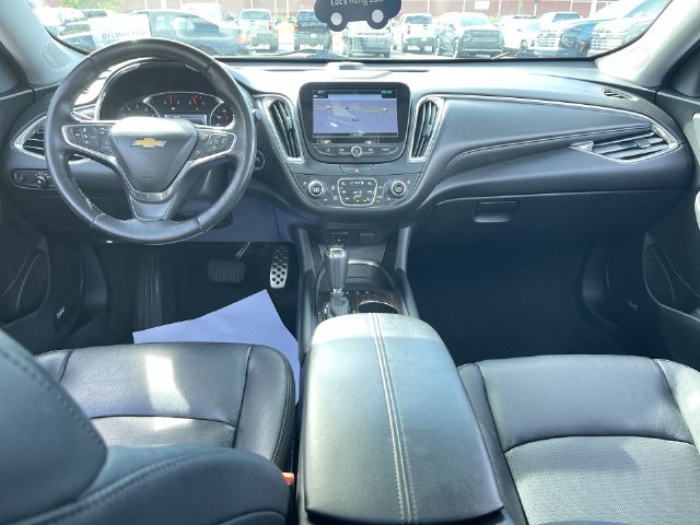 Certified 2017 Chevrolet Malibu Premier w/ Premier Sun and Wheel Package FWD image 21