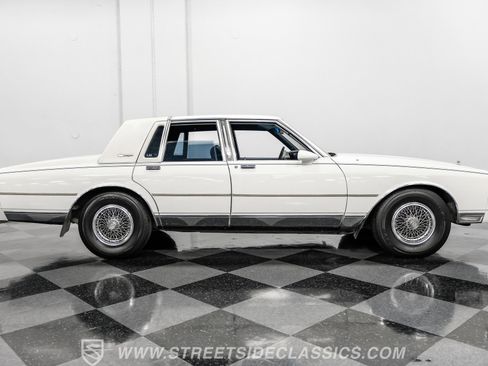 Used 1987 Chevrolet Caprice Classic Brougham image 14