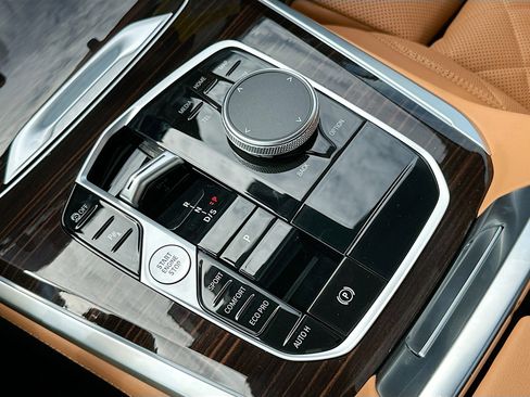 New 2026 BMW X5 sDrive40i w/ Climate Comfort Package image 14