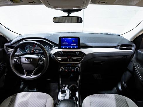 Used 2022 Ford Escape SE w/ Cold Weather Package image 35