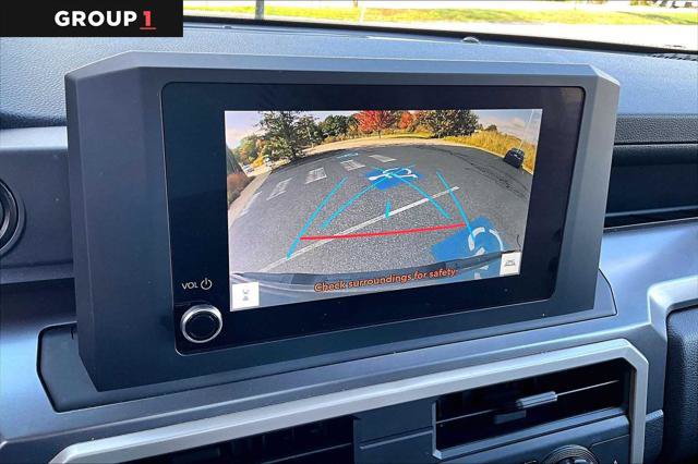 Certified 2025 Toyota Tacoma SR5 AWD/4WD image 30