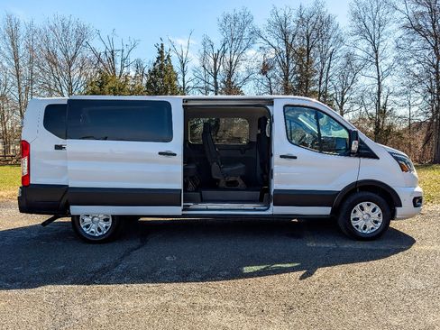 Used 2023 Ford Transit 350 XLT RWD image 5