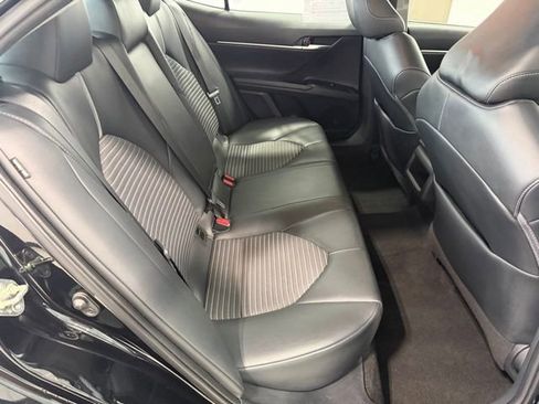 Used 2020 Toyota Camry SE FWD image 23