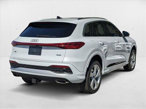 New 2025 Audi Q5 Premium Plus image 2