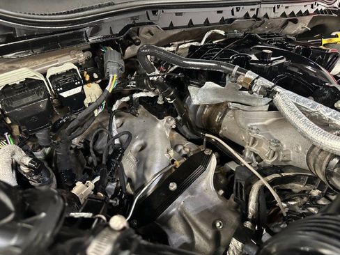Used 2019 Ford F250 Platinum w/ FX4 Off-Road Package AWD/4WD image 97