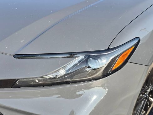 Used 2025 Toyota Camry SE FWD image 26