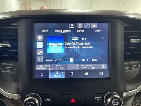 Used 2024 RAM 2500 Big Horn w/ Bed Utility Group image 16