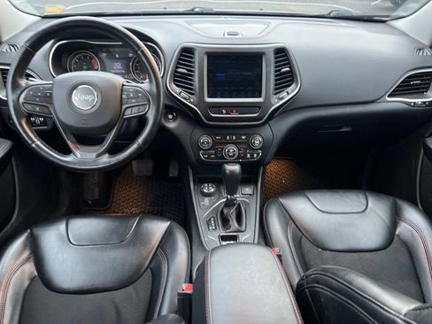 Used 2020 Jeep Cherokee Trailhawk w/ Cold Weather Group image 15