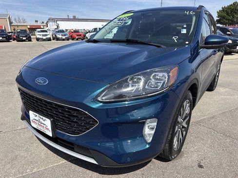 Used 2020 Ford Escape Titanium image 1