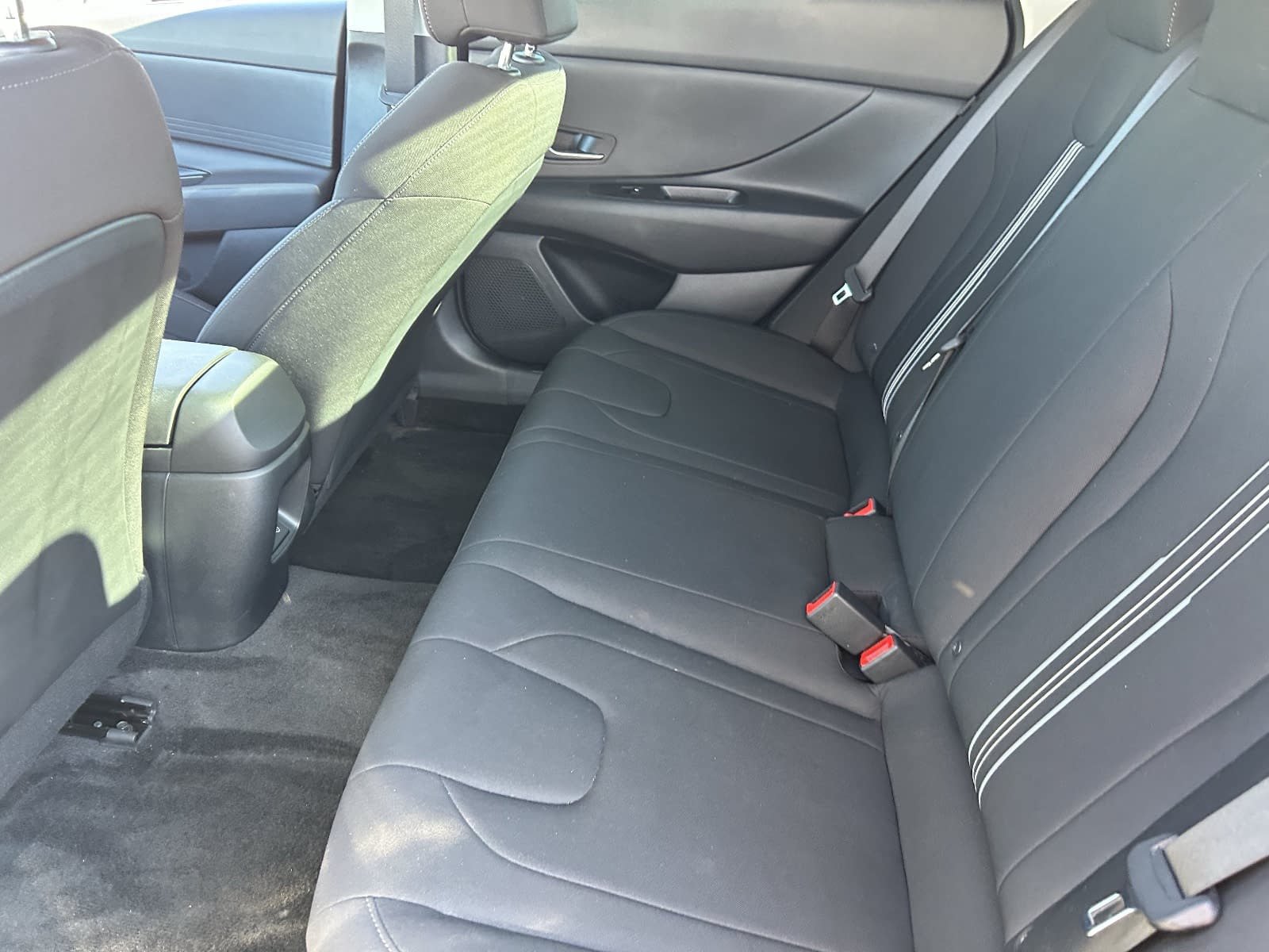 Used 2024 Hyundai Elantra SEL FWD image 19