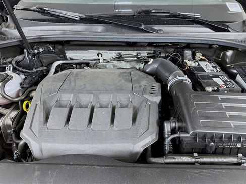 Used 2020 Audi Q3 2.0T Premium Plus w/ Premium Plus Package image 36