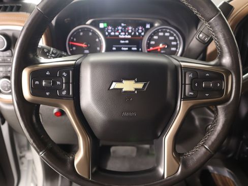 Used 2023 Chevrolet Silverado 3500 High Country AWD/4WD image 3