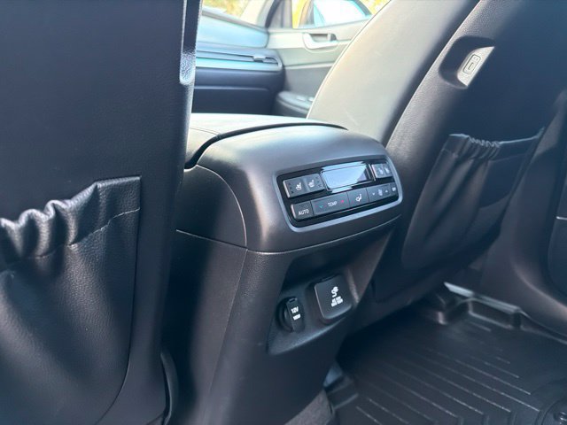 Used 2023 Hyundai Palisade SEL w/ Premium Package AWD/4WD image 31