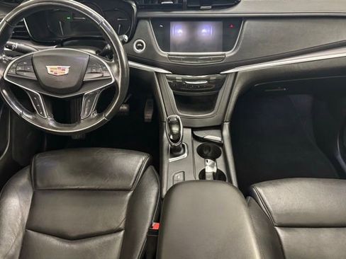 Used 2019 Cadillac XT5 Premium Luxury FWD image 22