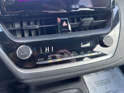 Used 2024 Toyota Corolla SE image 17