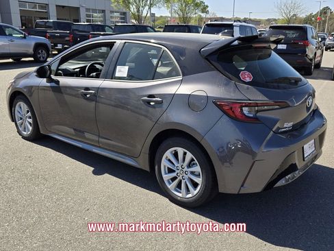 New 2026 Toyota Corolla SE FWD image 3