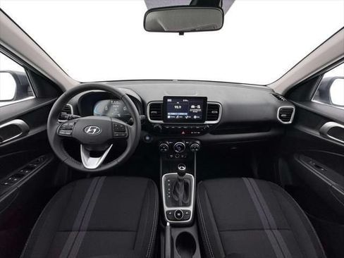 New 2026 Hyundai Venue SEL FWD image 13