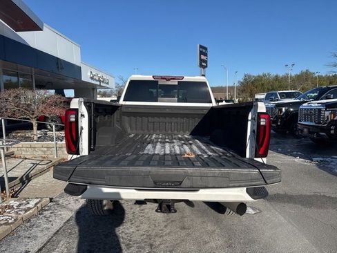 Used 2024 GMC Sierra 2500 Denali w/ Denali Reserve Package image 33