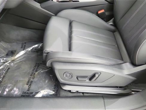 Used 2025 Audi A6 e-tron Prestige w/ Black Warm Weather Package image 34