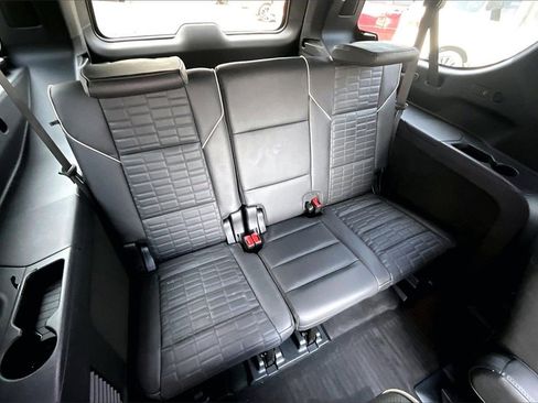 Used 2025 Cadillac Escalade ESV Sport Platinum w/ LPO, Floor Liner Package image 26