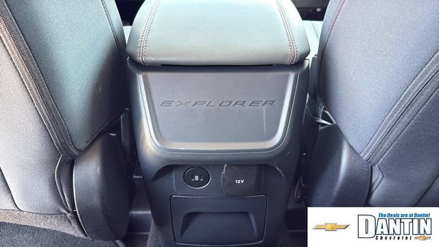 Used 2025 Ford Explorer Active RWD image 12