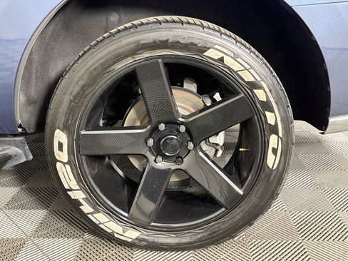 Used 2020 Ford Expedition XLT RWD image 35