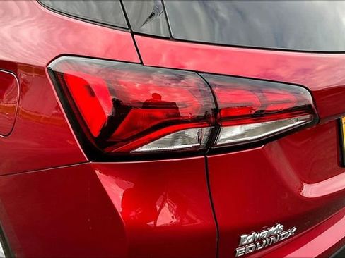 Used 2024 Chevrolet Equinox LT FWD image 22