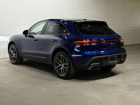 Certified 2026 Porsche Macan AWD/4WD image 3