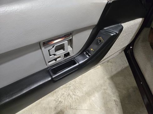 Used 1992 Chevrolet Corvette Coupe image 10