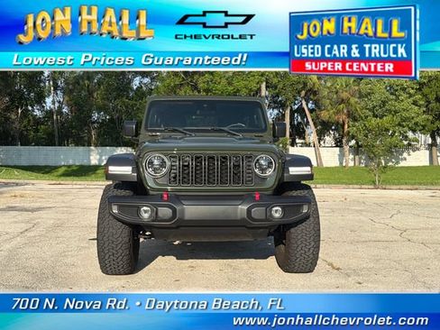 Used 2024 Jeep Wrangler Unlimited Rubicon w/ XTREMEE 35" Tire Package AWD/4WD image 13