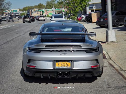 Used 2022 Porsche 911 GT3 RWD image 8