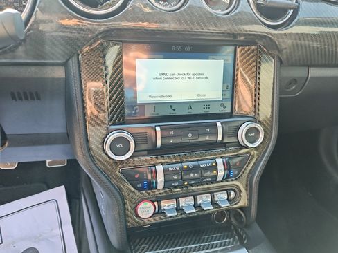 Used 2018 Ford Mustang GT Premium w/ GT Performance Package RWD image 18