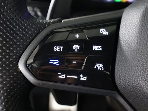 Used 2023 Volkswagen Golf R AWD/4WD image 46