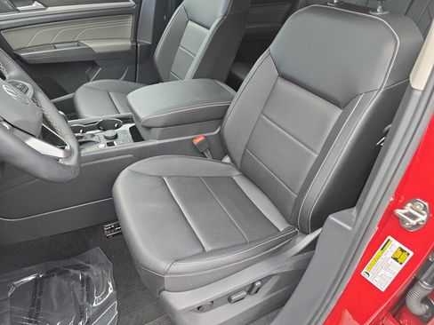 Used 2023 Volkswagen Atlas SE AWD/4WD image 16