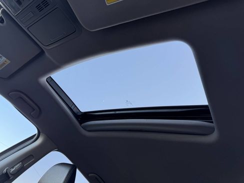 Used 2018 Honda Pilot EX-L image 25