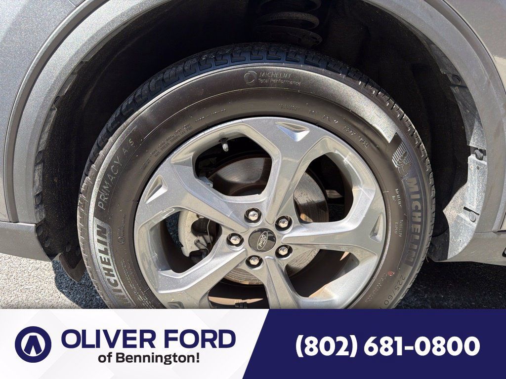 Used 2025 Ford Escape ST-Line AWD/4WD image 11