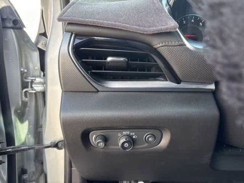 Used 2020 Chevrolet Traverse Premier w/ Redline Edition image 10