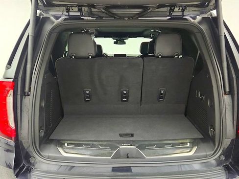 Used 2023 GMC Yukon AT4 w/ AT4 Premium Plus Package AWD/4WD image 23