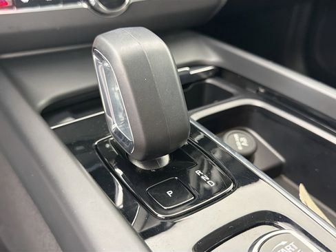 Certified 2023 Volvo XC60 B5 Core w/ Protection Package Premier image 17