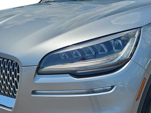 Used 2023 Lincoln Aviator AWD w/ Premium Package image 32