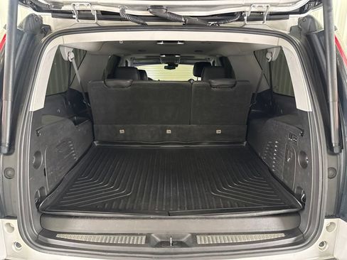 Used 2018 Cadillac Escalade ESV Luxury RWD image 29
