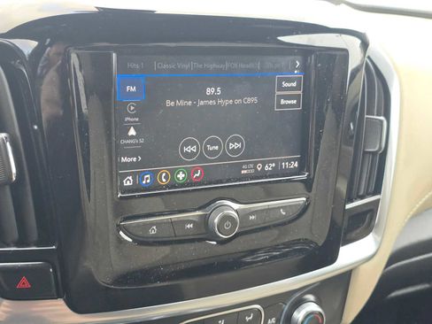 Used 2023 Chevrolet Traverse LS AWD/4WD image 27